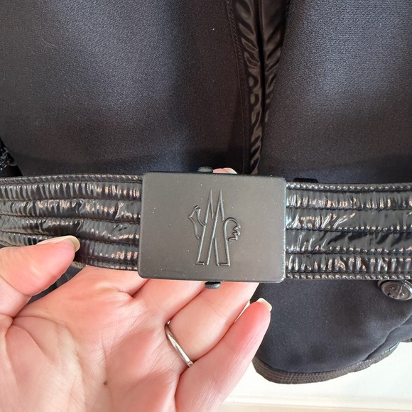 Moncler black Jacket with Belt - Picture 2 of 7